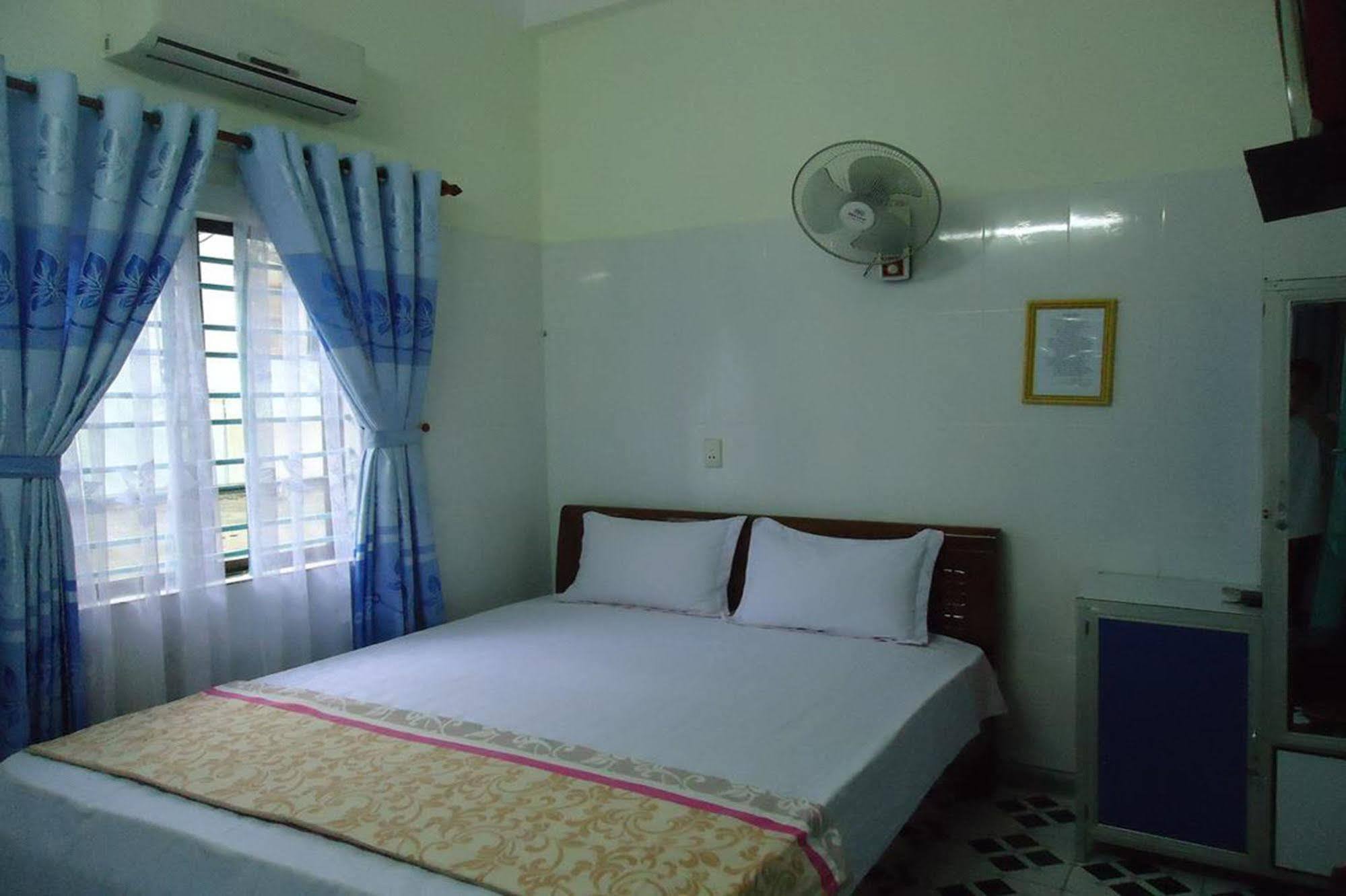 Anh Linh 1 Hotel Донгхой Екстер'єр фото